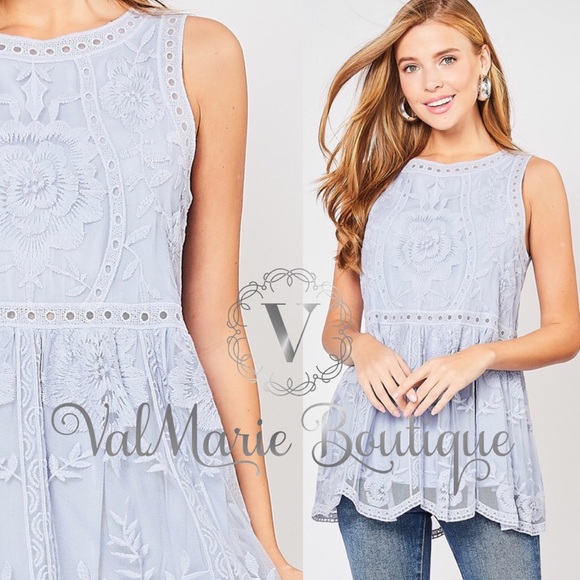 ONLY 2 LEFT! Spring fashion crochet lined blouse - Picture 7 of 7